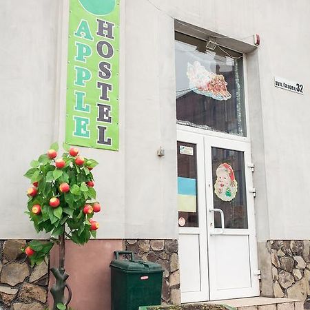 Apple Hostel Lviv Eksteriør bilde