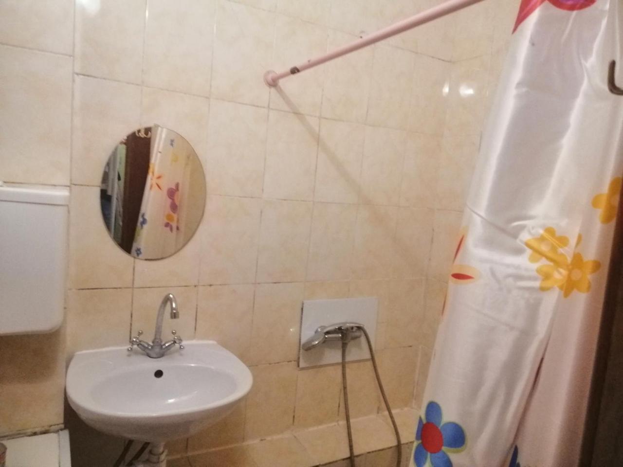 Apple Hostel Lviv Eksteriør bilde