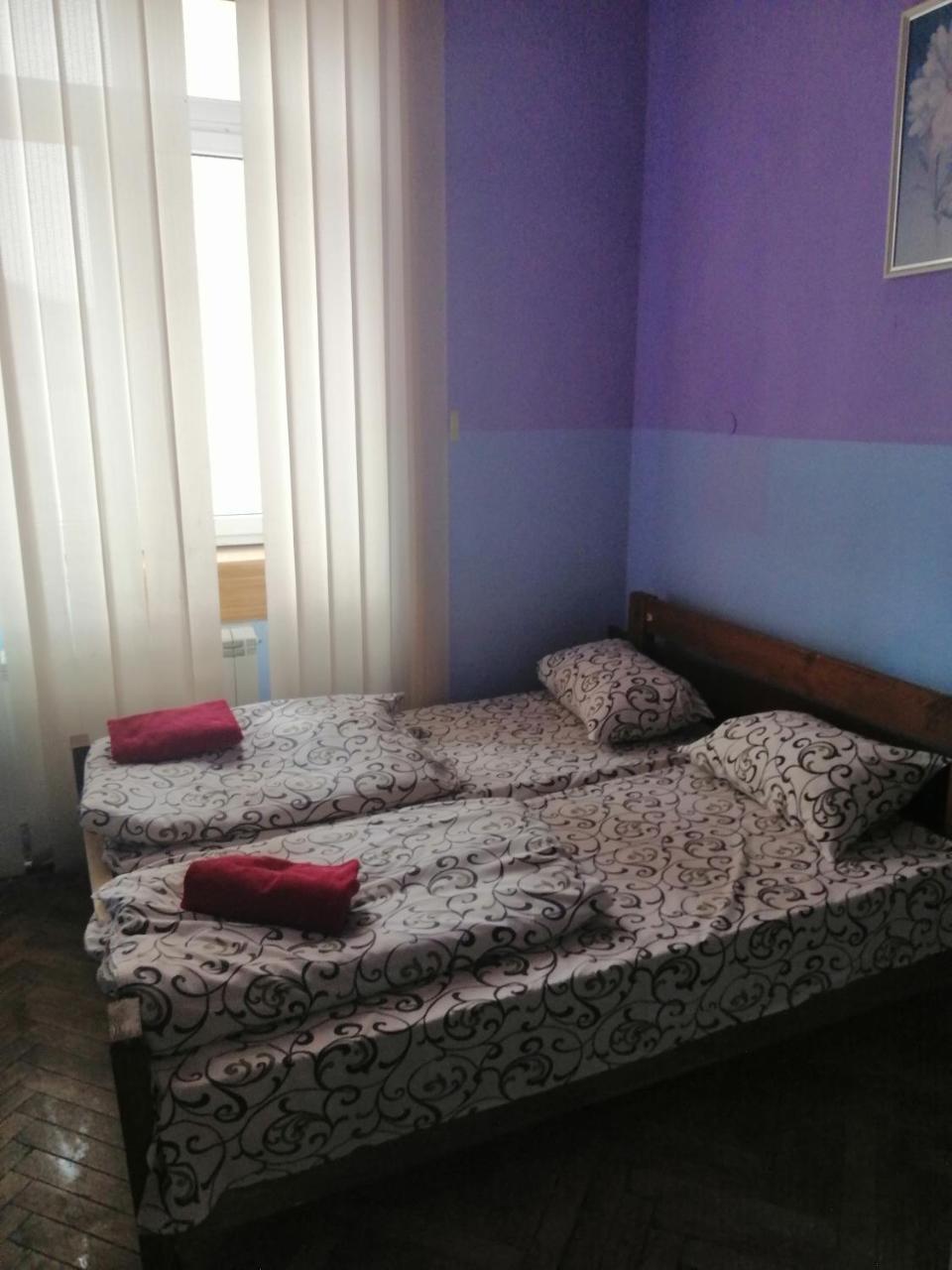 Apple Hostel Lviv Eksteriør bilde